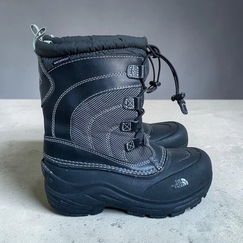 The North Face Alpenglow IV Winter Snow Boot US 3 EU 35 Black Lined Waterproof
